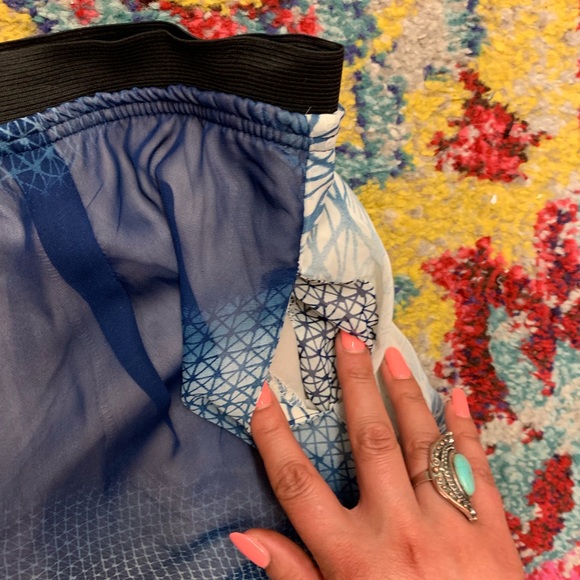 Blue Water Print Sheer Fancy Pants Size Large - Picture 8 of 8